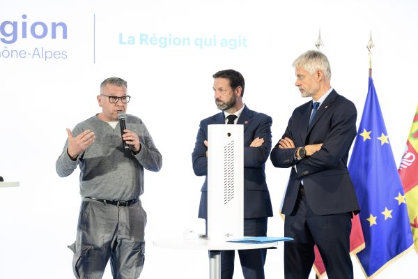 Lors de la présentation du dispositif exceptionnel.