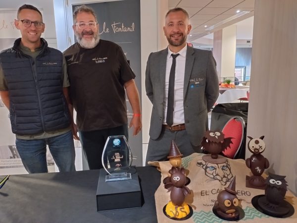 Prix Choco'lac. Le prix 2026 a été décerné au CFA Le Fontanil, présent depuis la première édition et qui, chaque année, forme une vingtaine d'apprentis aux métiers de la chocolaterie. "C'est un salon magnifique et c'est une évidence d'être présents", a confié le directeur de l'établissement.